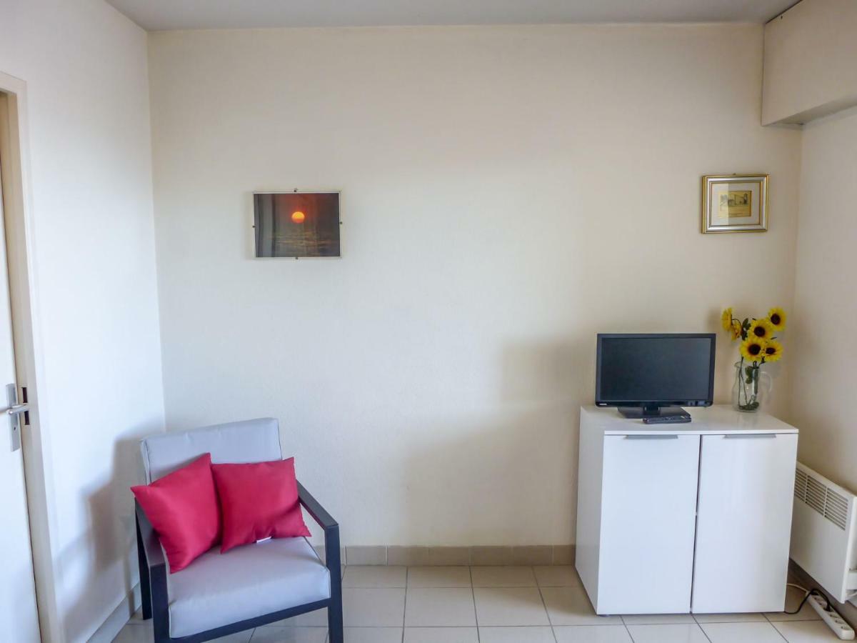 Le Nadir-3 By Interhome Apartment Frejus